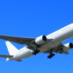 飛行機で機内へ持ち込みできる手荷物の数は一体いくつなの?