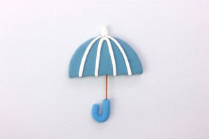 自転車に乗る時にはどこに傘を収納したら便利で安全なのだろう？