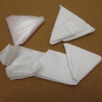 レジ袋 たたみ方ってどうすれば三角になるの?かさばってじゃま。。。