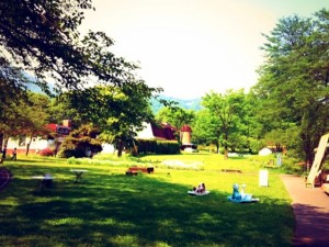 親子遠足での服装なんですがママの場合どんな格好がいいのかな？