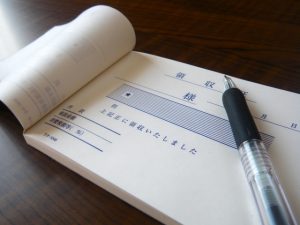 領収書とレシートの違いってなんですか?どっちをもらうべき?