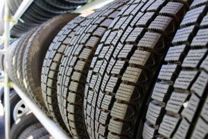 車のサーマータイヤとオールシーズンタイヤってどう違うの？