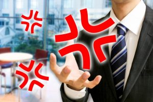わざわざって目上に人に対して失礼にあたるんでしょうか?