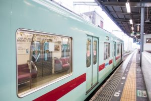 電車の遅れで学校に遅れても遅刻になるのだろうか？