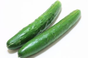 きゅうり 古いのかな？黄色や赤色や中身が白いのって大丈夫？