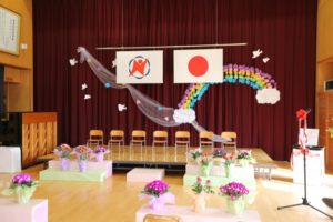 卒園式ではアクセサリーはなしのほうがよいのだろうか？